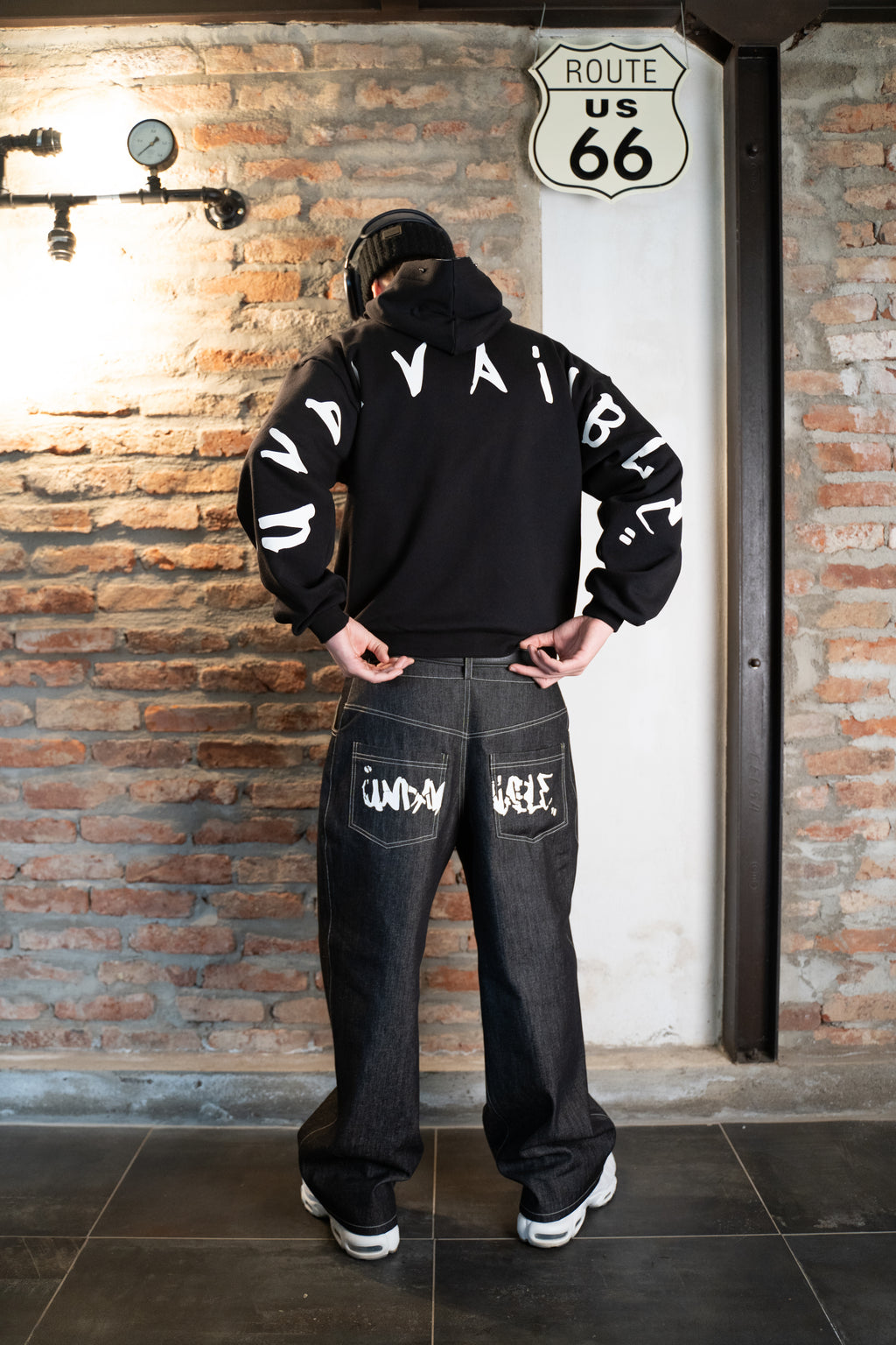 UNDAVAIABLE HOOD-IE